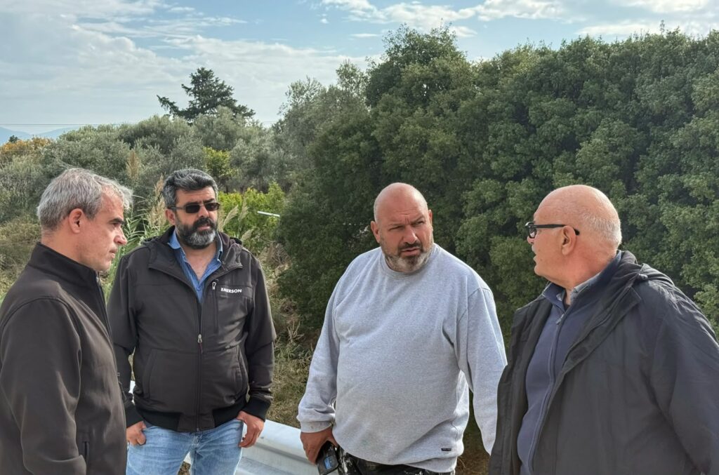 Επίσκεψη Δημάρχου Μυτιλήνης, Παναγιώτη Χριστόφα στον Παπάδο και δημοπράτηση έργου αναβάθμισης του ηλεκτροφωτισμού στον κεντρικό δρόμο και στο πάρκο